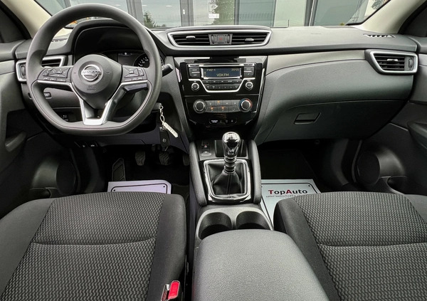 Nissan Qashqai cena 69900 przebieg: 82000, rok produkcji 2020 z Chrzanów małe 667